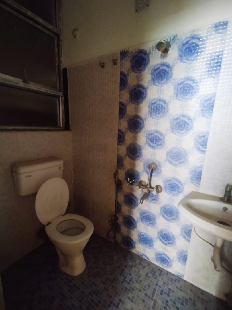 Unfurnished 3bhk in Ganesh Mandir Road, Sector 2, Jayanta Nagar, Bamunimaidan, Guwahati, Assam, India for Rent